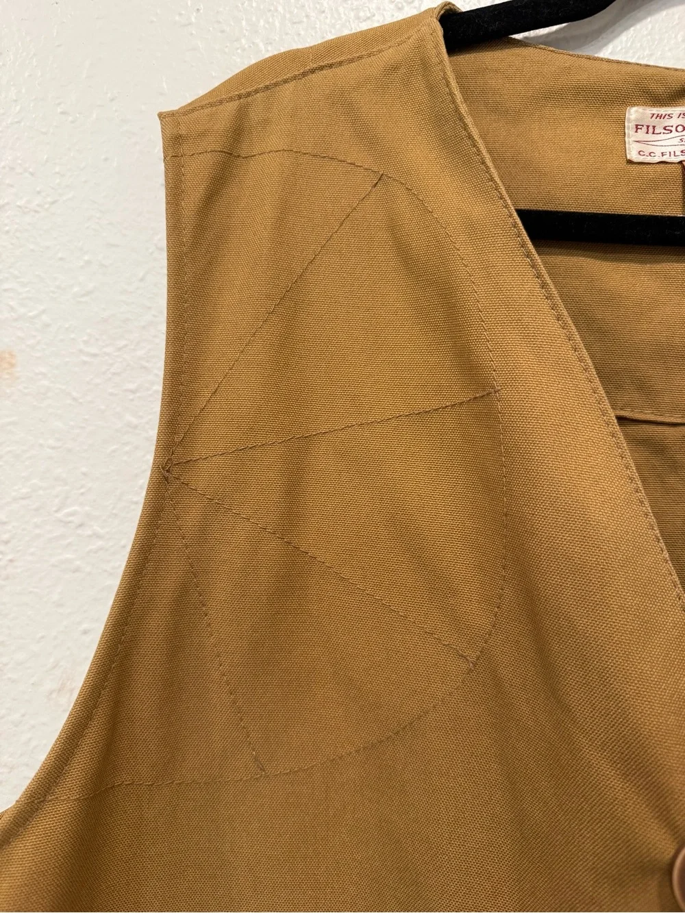 Filson Style 10493 Hunting Field Vest XL Tan Canvas Made USA Cotton Button